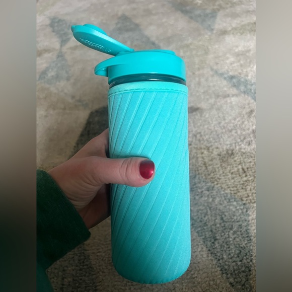 BN Teal Glassbottle - Picture 1 of 3